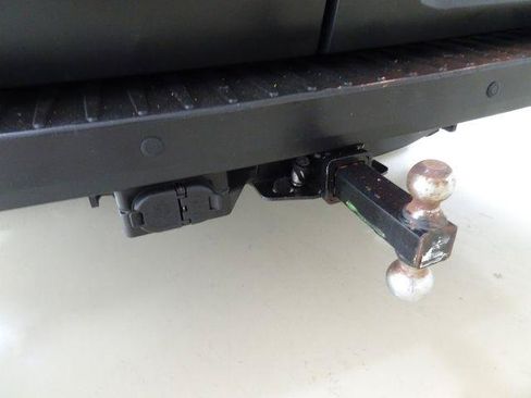Used 2019 Ford Transit 250 148 Medium Roof RWD image 10