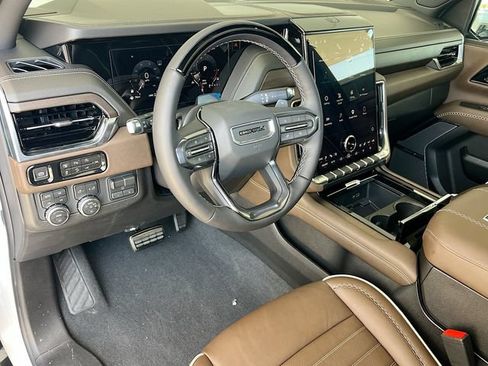 New 2026 GMC Yukon XL Denali Ultimate AWD/4WD image 6