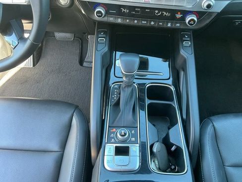 Used 2025 Kia Telluride S AWD/4WD image 12