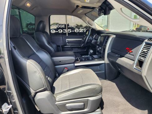 Used 2013 RAM 1500 R/T w/ Convenience Group RWD image 10
