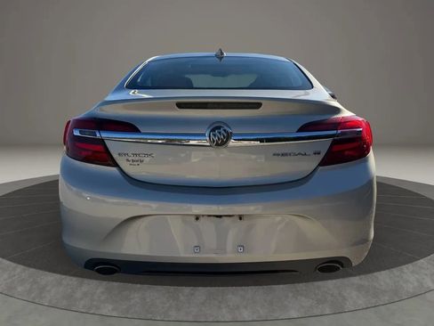 Used 2016 Buick Regal image 4