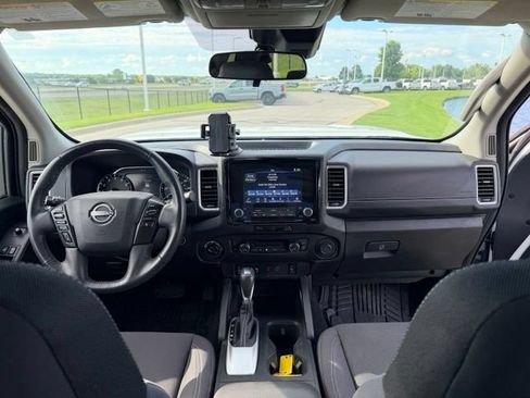 Used 2024 Nissan Frontier SV w/ SV Convenience Package AWD/4WD image 6