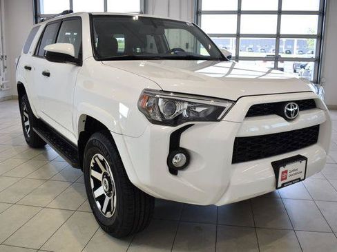 Certified 2019 Toyota 4Runner SR5 AWD/4WD image 1