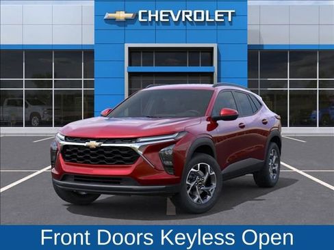 New 2026 Chevrolet Trax LT w/ Driver Confidence Package image 6