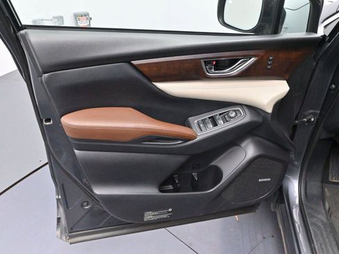 Used 2019 Subaru Ascent Touring w/ Popular Package #2A image 9