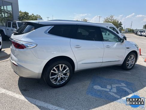 Used 2024 Buick Enclave Essence w/ Experience Buick Package image 34