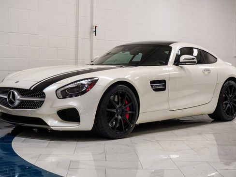 Used 2016 Mercedes-Benz AMG GT S w/ Exclusive Interior Package image 4