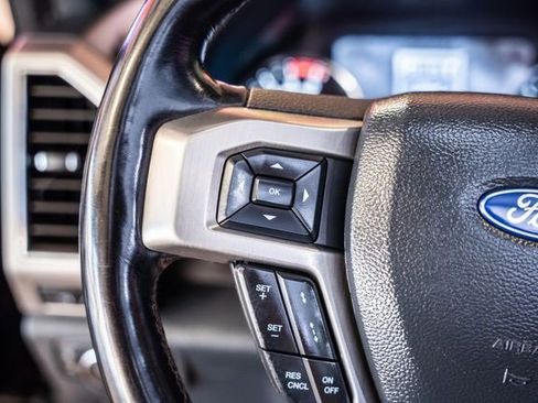 Used 2022 Ford F450 Platinum w/ FX4 Off-Road Package image 19