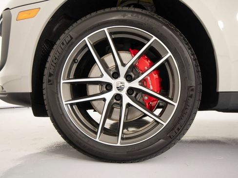 New 2026 Porsche Macan S image 11