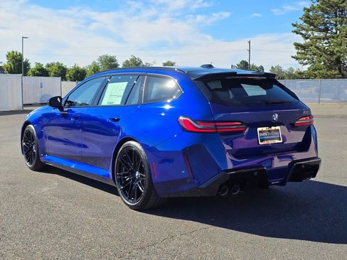 New 2027 BMW M5 Touring AWD/4WD image 4