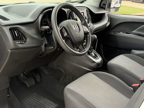 Used 2022 RAM ProMaster City Tradesman FWD image 12
