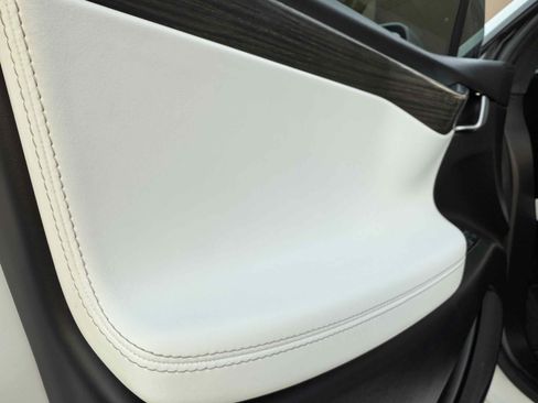 Used 2016 Tesla Model X 90D image 44