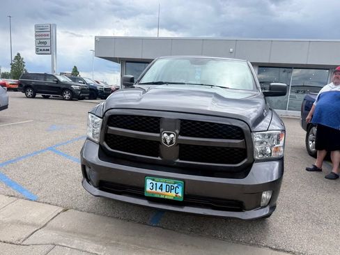 Used 2019 RAM 1500 Express w/ Express Value Package AWD/4WD image 2