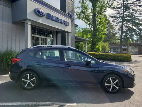 Used 2019 Subaru Impreza 2.0i Premium w/ Eyesight & BSD/Rcta & SRF AWD/4WD image 2