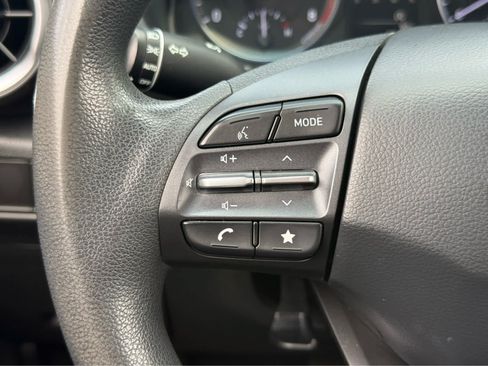 Used 2022 Hyundai Kona SEL w/ Cargo Package AWD/4WD image 32