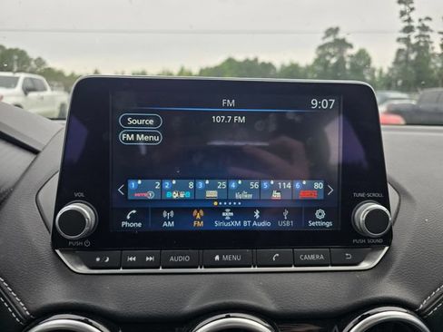 Used 2024 Nissan Sentra SV FWD image 18