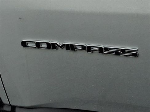 New 2026 Jeep Compass Limited image 21