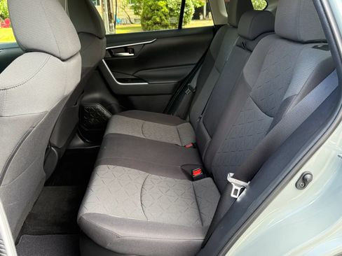 Used 2020 Toyota RAV4 XLE w/ Convenience Package AWD/4WD image 26