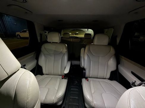 Used 2020 Hyundai Palisade SEL w/ Premium Package FWD image 13