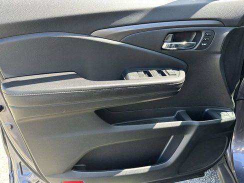 Certified 2021 Honda Pilot Special Edition image 16