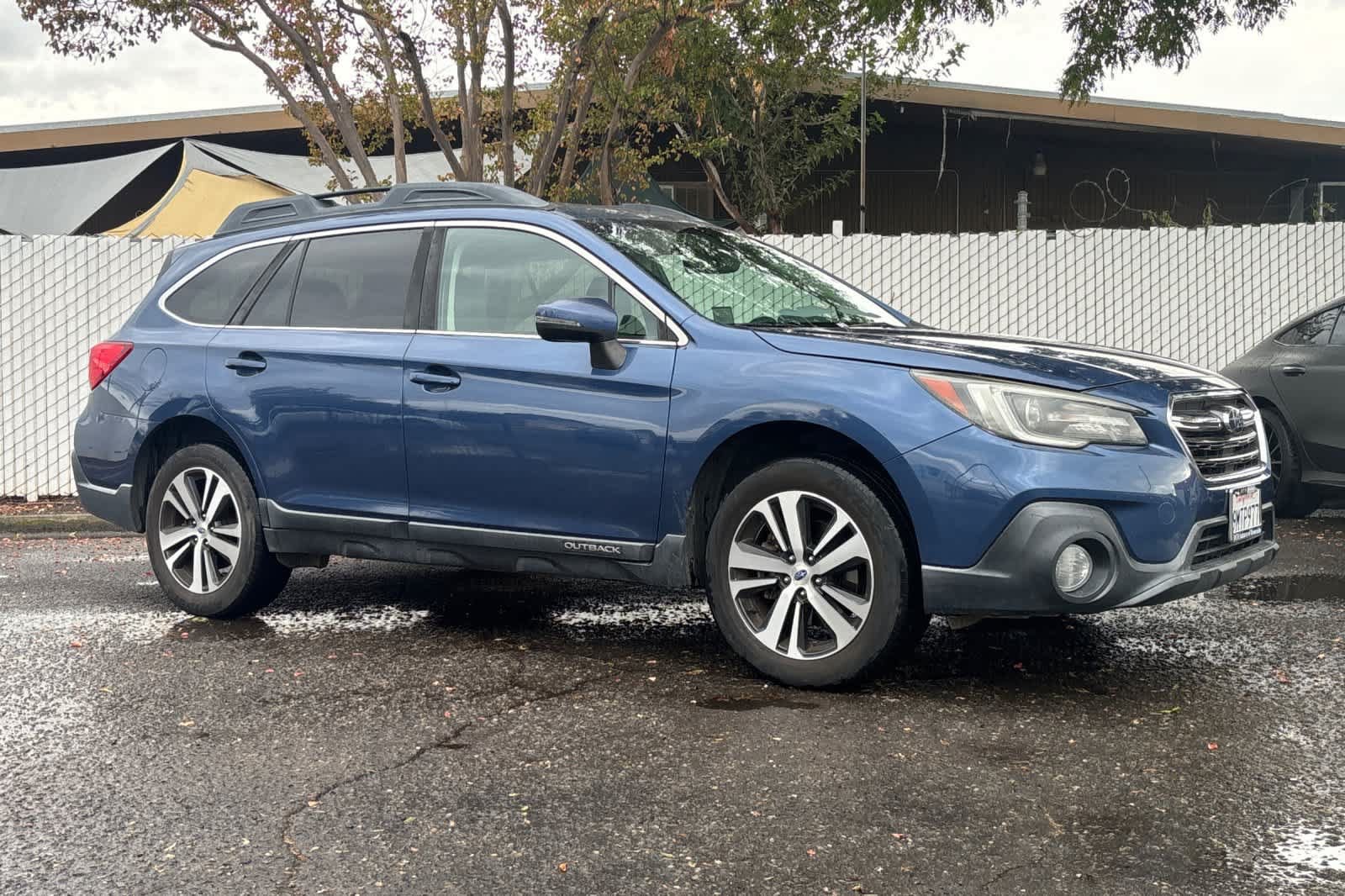 Used 2019 Subaru Outback 2.5i Limited AWD/4WD image 9