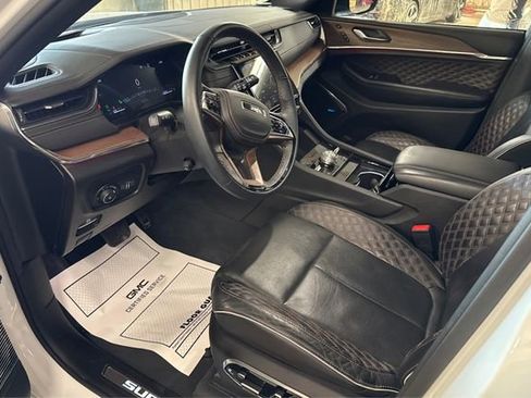 Used 2023 Jeep Grand Cherokee L Summit w/ Advanced Protech Group IV image 9