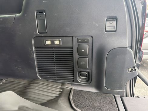 Certified 2025 Ford Expedition Max Active AWD/4WD image 17