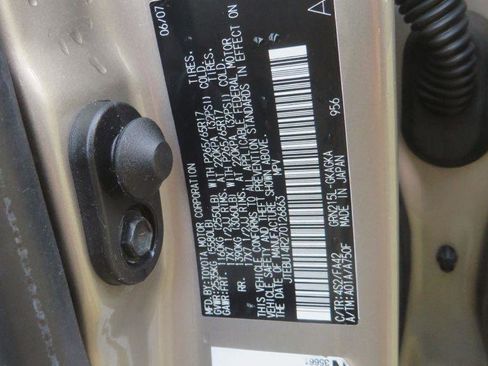 Used 2007 Toyota 4Runner SR5 image 25