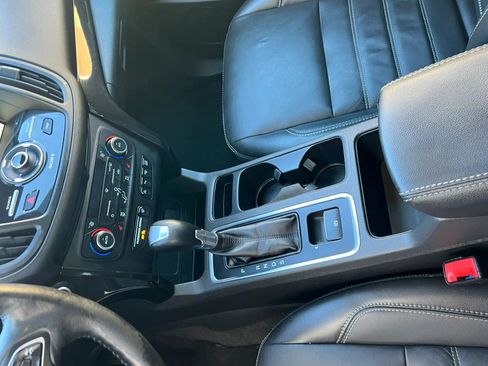 Used 2017 Ford Escape Titanium w/ Equipment Group 301A AWD/4WD image 27