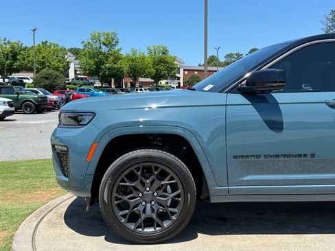 New 2026 Jeep Grand Cherokee L Summit AWD/4WD image 12
