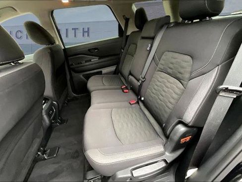 Used 2025 Nissan Pathfinder SV FWD image 22