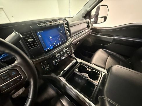 Used 2024 Ford F250 Lariat w/ FX4 Off-Road Package image 83