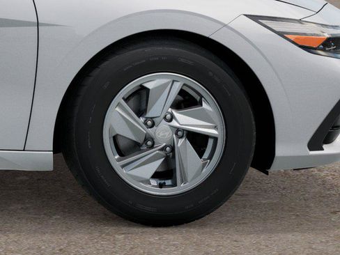 New 2026 Hyundai Elantra SE FWD image 8