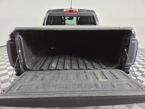 Used 2016 Chevrolet Colorado LT w/ Midnight Edition AWD/4WD image 7