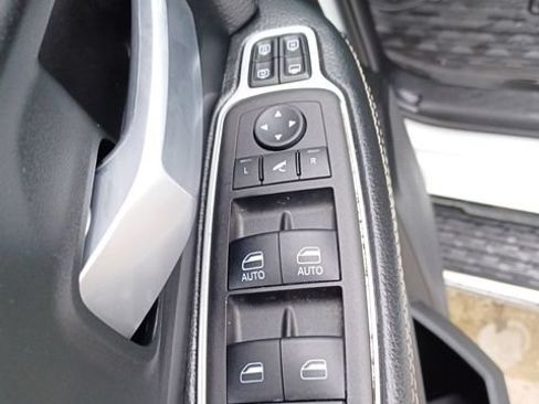 Used 2024 RAM 3500 Big Horn AWD/4WD image 15
