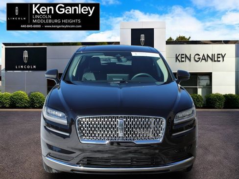 Used 2023 Lincoln Nautilus AWD w/ Premium Package image 2