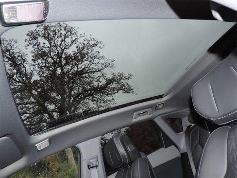 New 2026 Cadillac Optiq Luxury 2 image 14