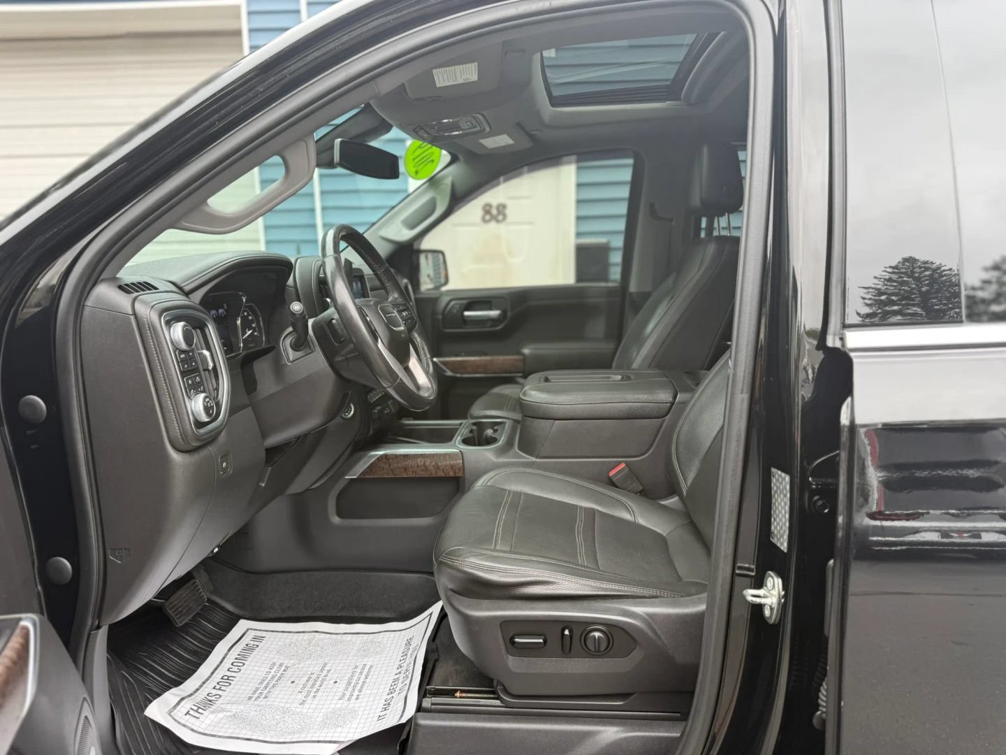 Used 2019 GMC Sierra 1500 Denali w/ Driver Alert Package II AWD/4WD image 10