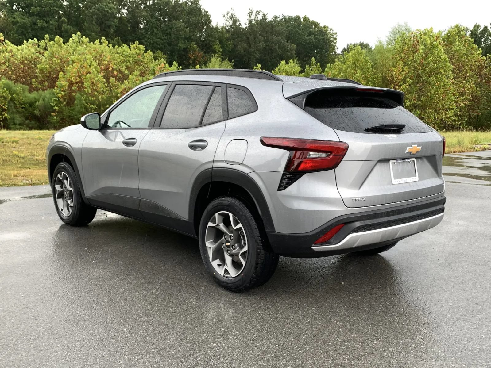 Used 2025 Chevrolet Trax LT FWD image 5