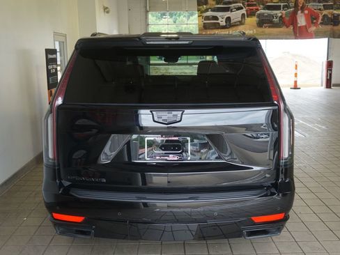 Used 2022 Cadillac Escalade Sport AWD/4WD image 17