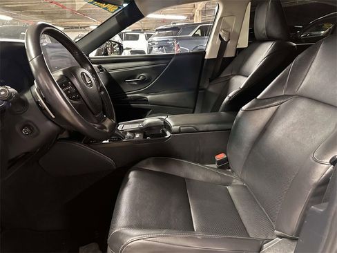 Used 2022 Lexus ES 350 w/ Premium Package image 16
