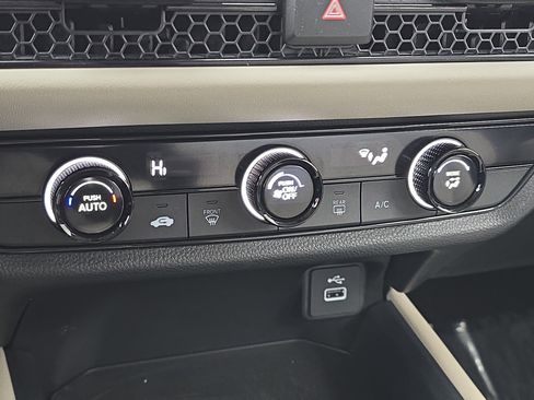 Certified 2023 Honda HR-V LX image 23