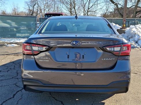 Used 2022 Subaru Legacy image 5