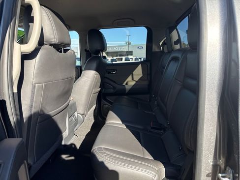 Used 2022 Nissan Frontier SV image 27