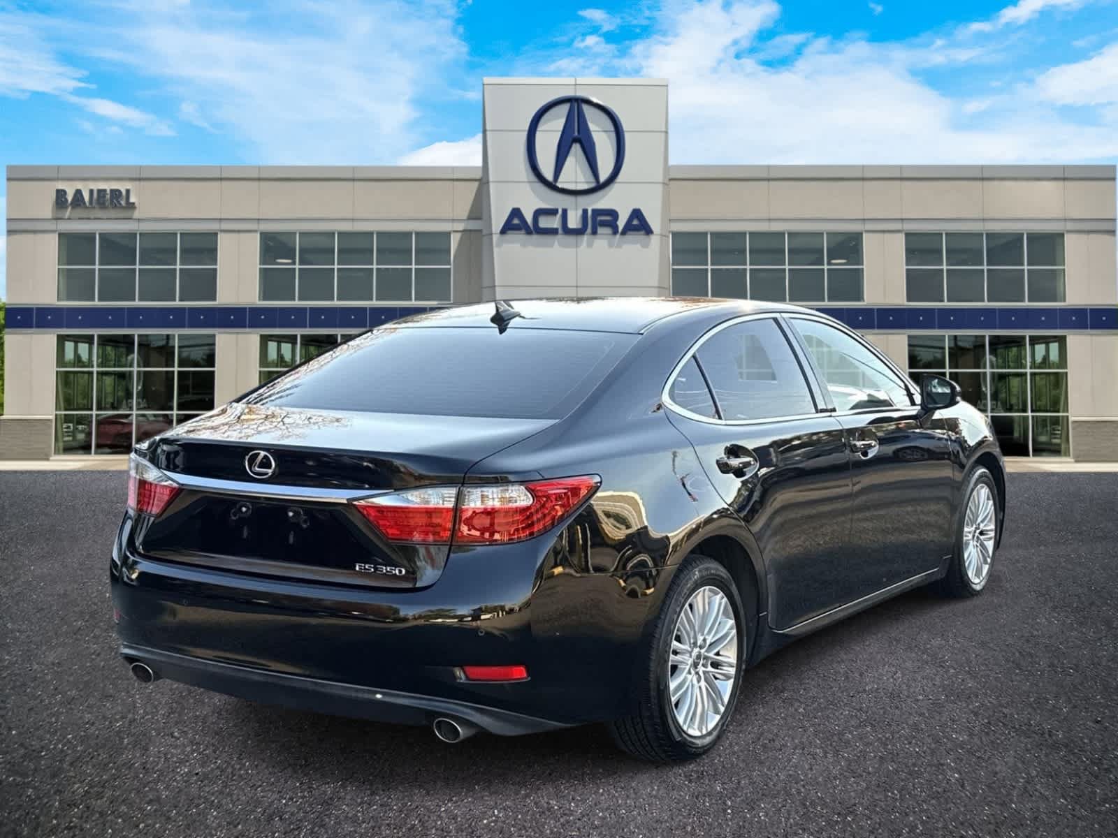 Used 2014 Lexus ES 350 w/ Luxury Package FWD image 5
