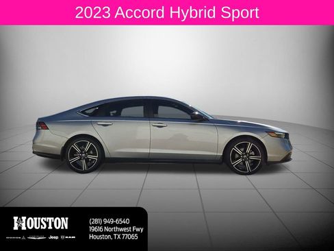 Used 2023 Honda Accord Sport image 2