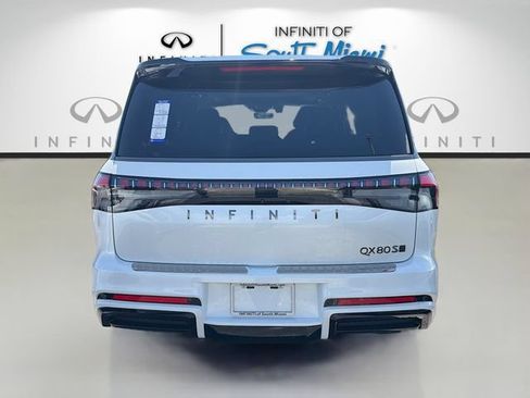 New 2026 INFINITI QX80 4WD w/ Sport Exterior Package image 6