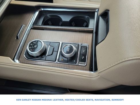 Used 2024 Ford Expedition Limited image 27