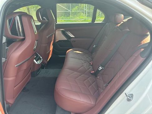 Used 2025 BMW 740i xDrive image 16