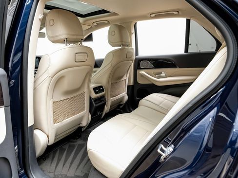 Used 2020 Mercedes-Benz GLE 350 w/ Premium Package image 32